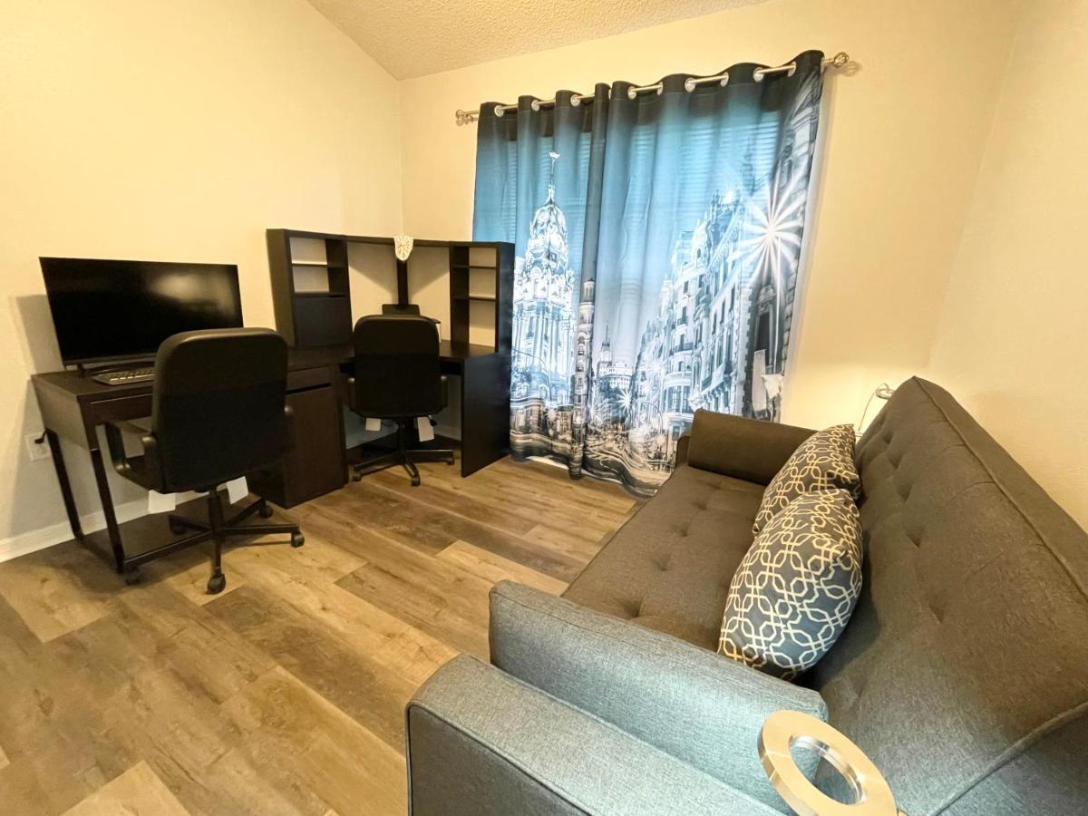 Fully Renovated, Quiet, Spacious Disney Themed Pool Home With Office Кіссіммі Екстер'єр фото